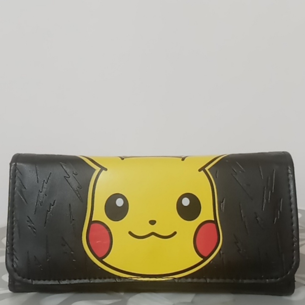 Nintendo Pokemon Wallet Pikachu